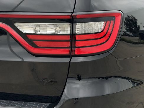 Used 2018 Dodge Durango R/T w/ Blacktop Package RWD image 10