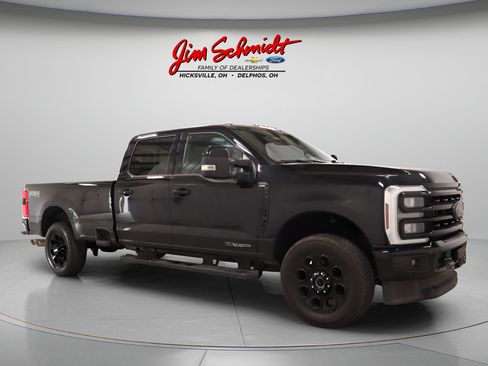 Used 2024 Ford F250 Lariat w/ Lariat Ultimate Package AWD/4WD image 2