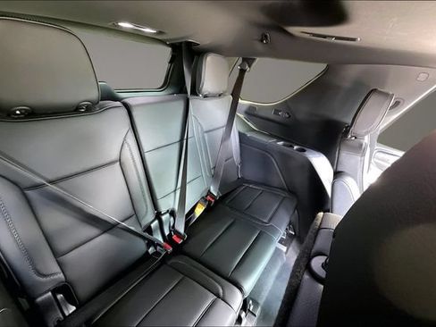Used 2024 GMC Yukon Denali AWD/4WD image 26