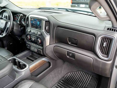 Used 2020 Chevrolet Silverado 1500 RST w/ Texas Edition AWD/4WD image 27