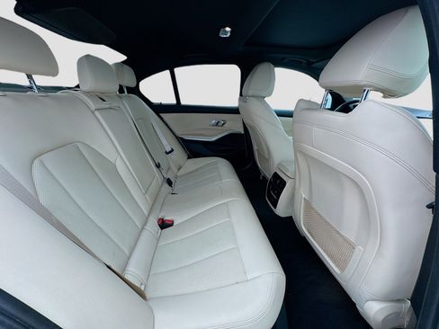 Used 2022 BMW 330i 330i w/ Driving Assistance Package image 19