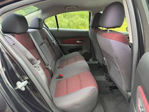 Used 2014 Chevrolet Cruze LT FWD image 19