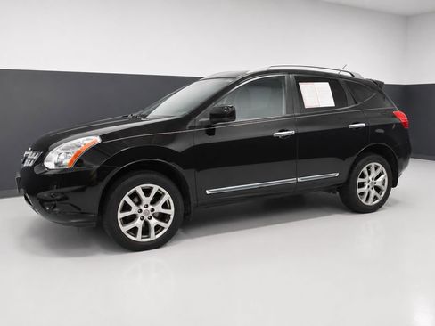 Used 2013 Nissan Rogue SL AWD/4WD image 2