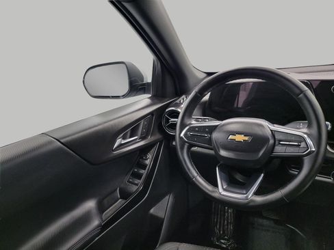 Used 2025 Chevrolet Equinox LT image 5