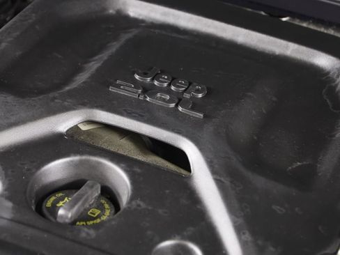 Used 2024 Jeep Wrangler Unlimited Sport AWD/4WD image 20