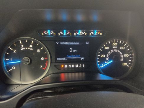 Used 2015 Ford F150 XLT w/ Equipment Group 302A Luxury image 23