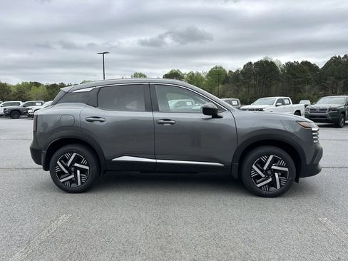 New 2026 Nissan Kicks SV FWD image 10