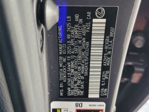 Certified 2023 Lexus ES 300h w/ Premium Package image 19