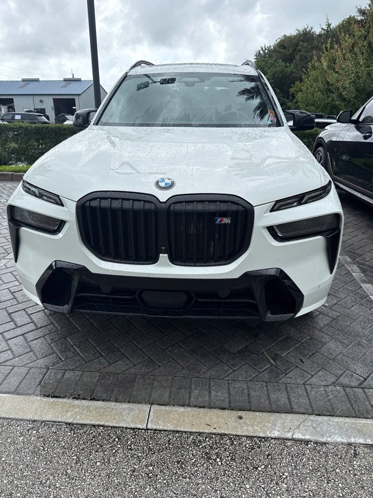 Used 2024 BMW X7 M60i w/ Executive Package AWD/4WD image 2