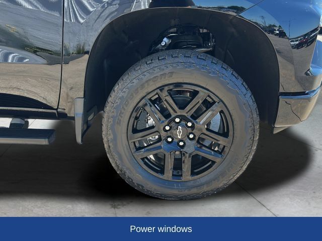 Used 2026 Chevrolet Silverado 1500 LT Trail Boss w/ Convenience Package II AWD/4WD image 30