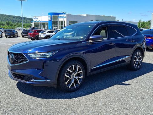 Used 2024 Acura MDX SH-AWD w/ Technology Package image 4