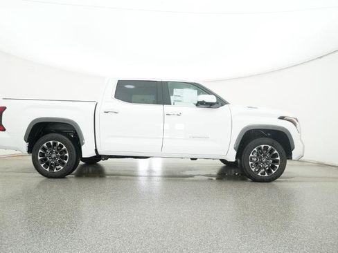 New 2026 Toyota Tundra Limited AWD/4WD image 30