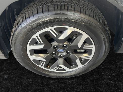 Used 2025 Subaru Forester Premium image 26