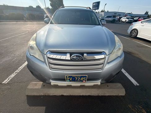 Used 2014 Subaru Outback 2.5i Limited AWD/4WD image 8