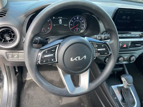 Used 2023 Kia Forte LXS w/ LXS Technology Package FWD image 7