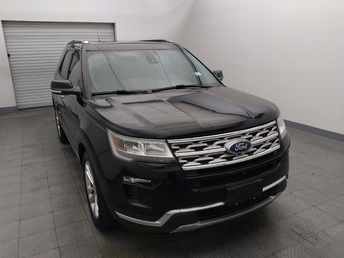 Used 2019 Ford Explorer Limited w/ Ford Safe & Smart Package FWD image 14