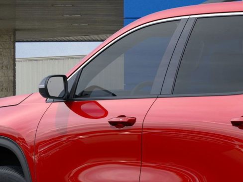 New 2026 Chevrolet Traverse LT image 12