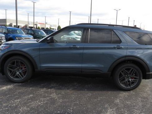 New 2026 Ford Explorer ST image 13