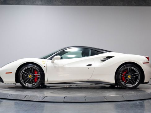 Used 2016 Ferrari 488 GTB RWD image 49