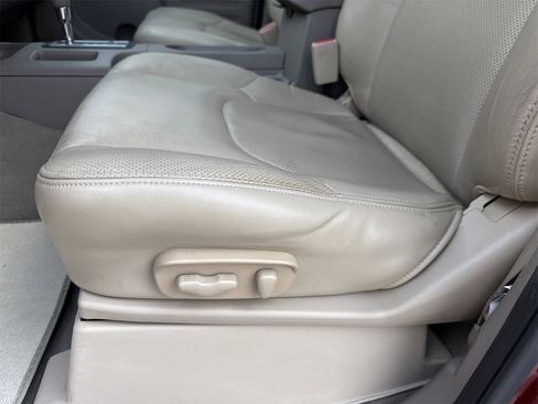 Used 2019 Nissan Frontier SL image 12