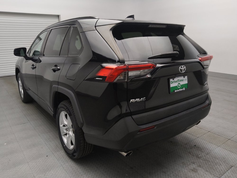 Used 2021 Toyota RAV4 XLE AWD/4WD image 5