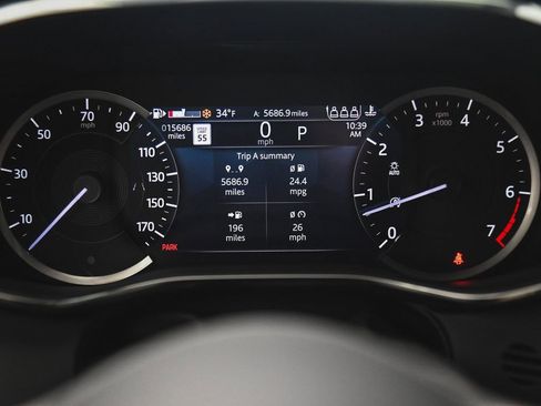 Used 2023 Jaguar XF R-Dynamic SE AWD/4WD image 16