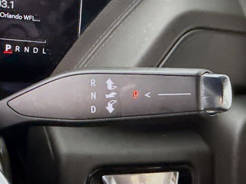 Used 2025 GMC Yukon XL Denali RWD image 20