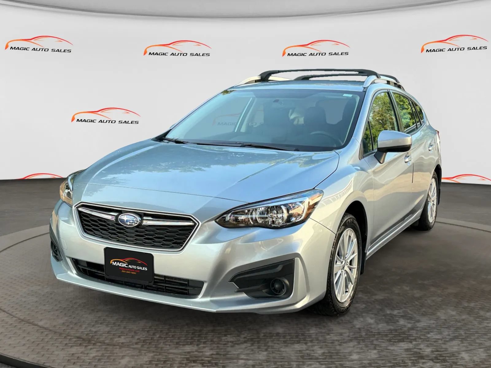 Used 2017 Subaru Impreza 2.0i Premium AWD/4WD image 1