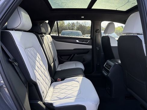 New 2026 Volkswagen Atlas Cross Sport SEL Premium R-Line image 15