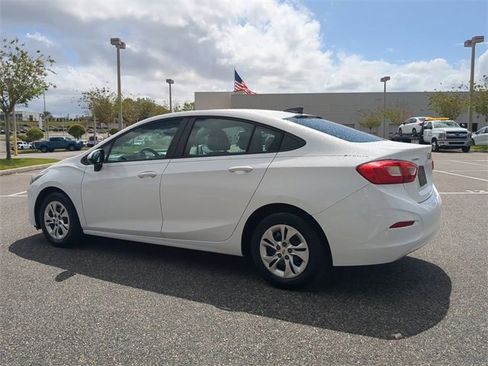 Used 2019 Chevrolet Cruze LS image 6