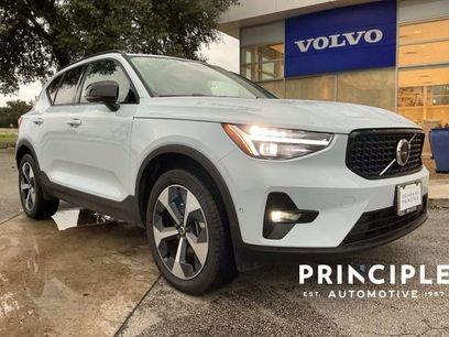 Certified 2026 Volvo XC40 B5 Plus