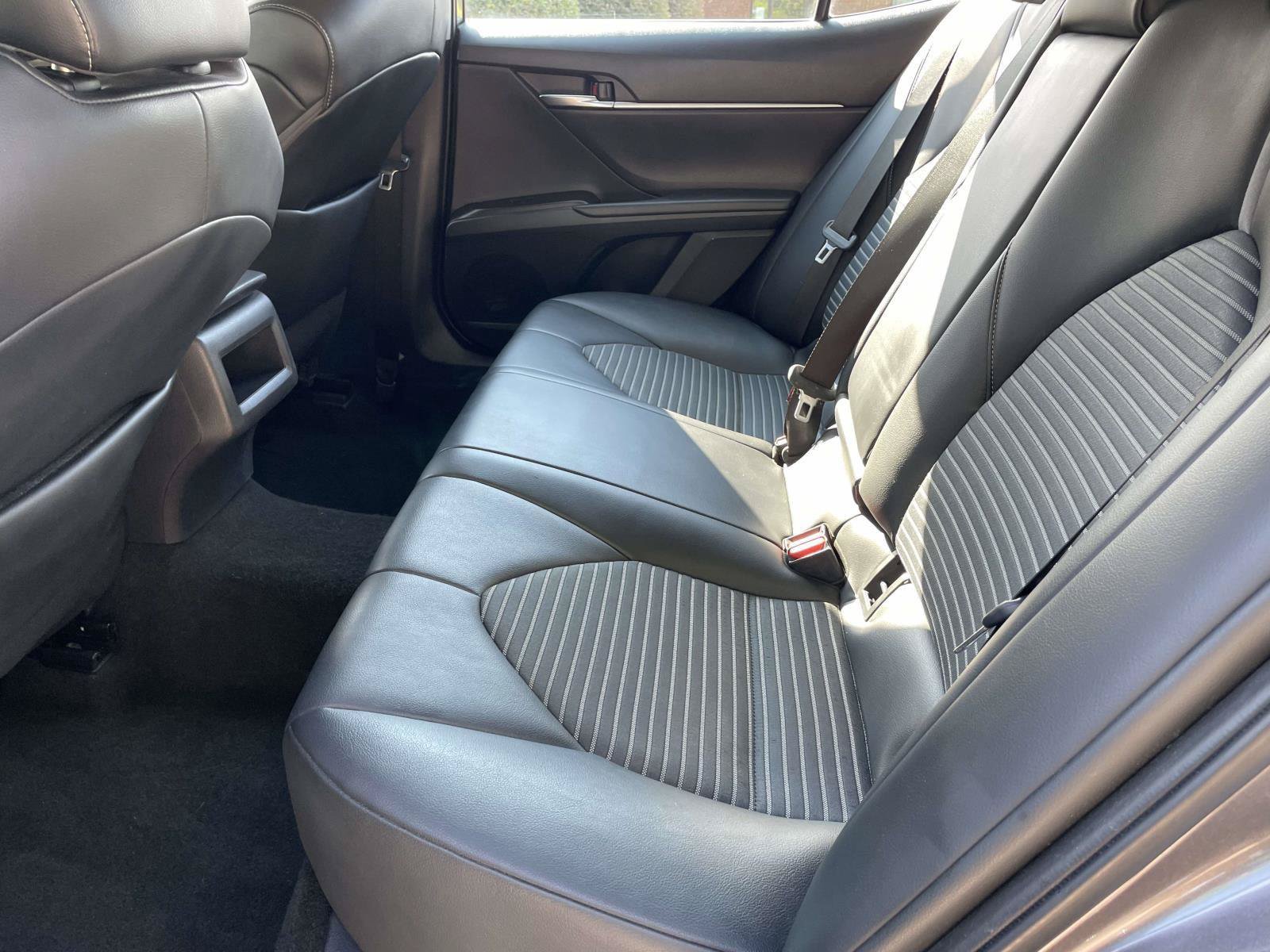 Used 2023 Toyota Camry SE FWD image 10