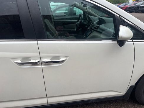 Used 2014 Honda Odyssey EX-L image 12
