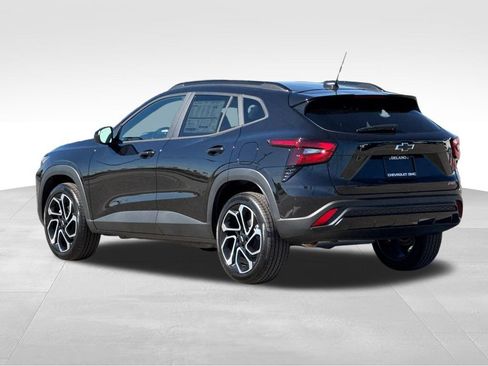 New 2026 Chevrolet Trax RS w/ Driver Confidence Package FWD image 3