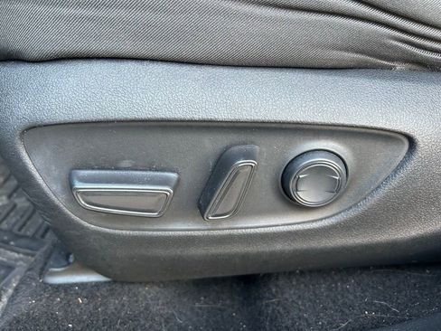 Used 2023 Toyota RAV4 XLE FWD image 16