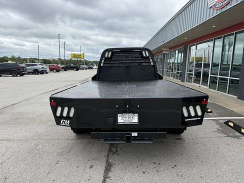 Used 2023 Ford F550 4x4 Crew Cab Super Duty image 6