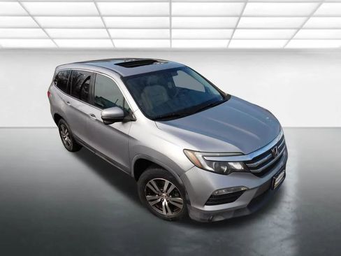 Used 2017 Honda Pilot EX-L image 2