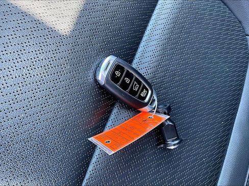 Used 2019 Hyundai Kona Ultimate AWD/4WD image 12