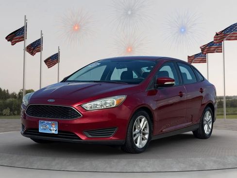 Used 2017 Ford Focus SE FWD image 3