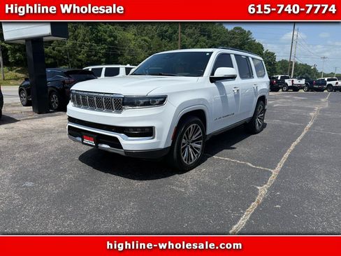 Used 2022 Jeep Grand Wagoneer Series III w/ Rear Seat Video Group 1 AWD/4WD image 1