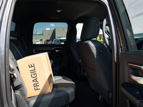 New 2026 RAM 3500 Big Horn AWD/4WD image 20