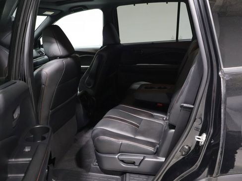 Used 2023 Honda Passport TrailSport image 16