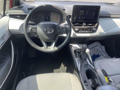Used 2024 Toyota Corolla SE FWD image 9