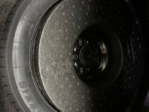 Used 2018 Ford Focus Titanium image 11