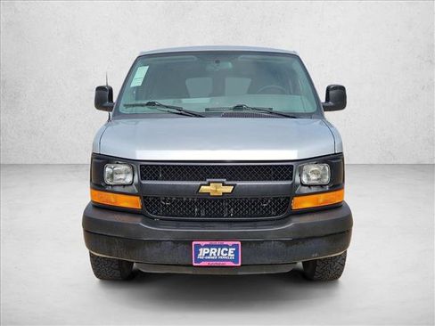 Used 2015 Chevrolet Express 2500 LS RWD image 2