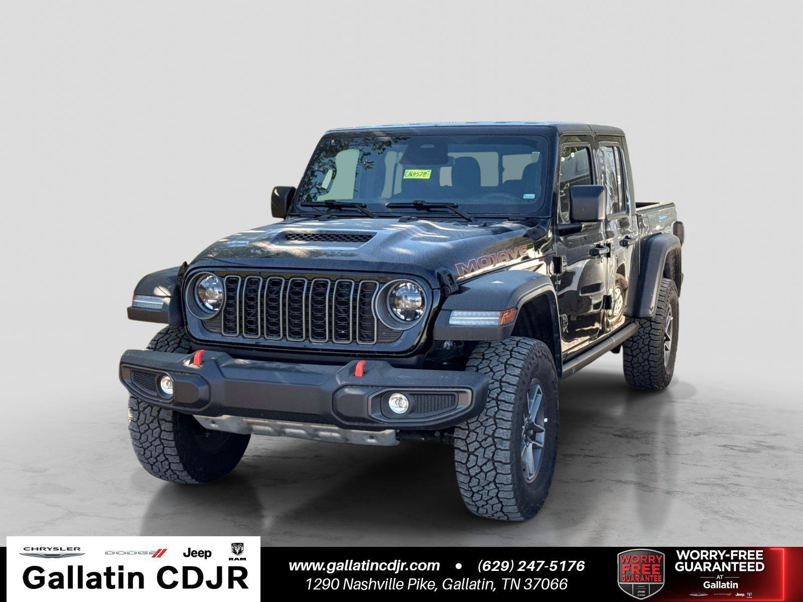 Used 2026 Jeep Gladiator Mojave AWD/4WD image 1