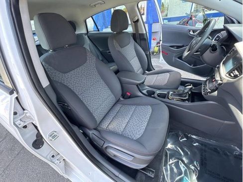 Used 2019 Hyundai Ioniq Blue image 17