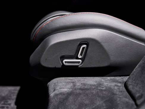 Used 2025 Ferrari Purosangue AWD/4WD image 62