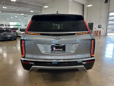 Used 2026 Cadillac Vistiq Luxury AWD/4WD image 7