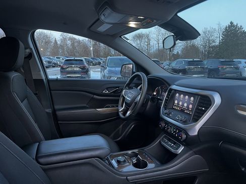 Certified 2023 GMC Acadia SLE image 34